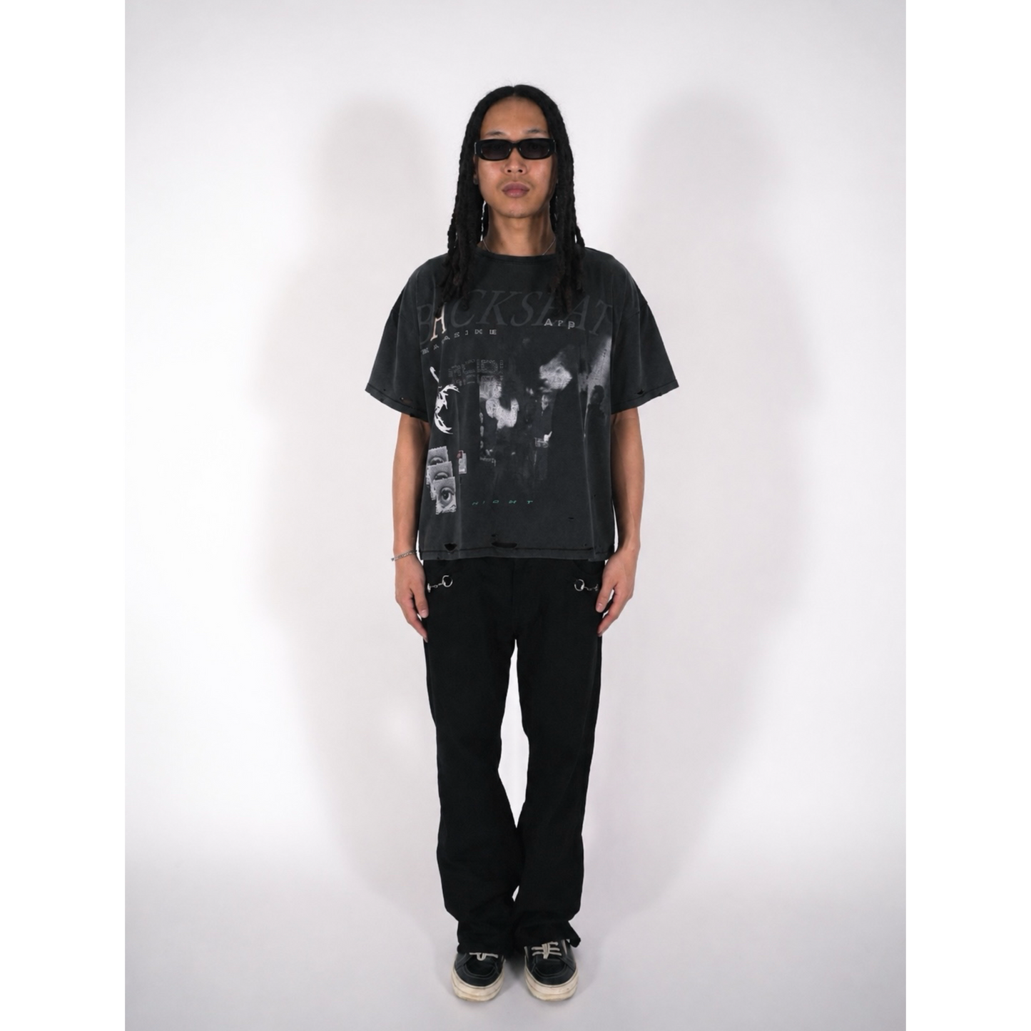 MAGAZINE TEE